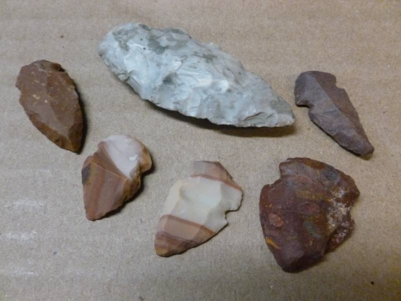 lot 107 image: Native American Arrowheads