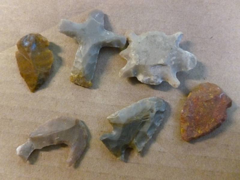 lot 108 image: Native American Arrowheads