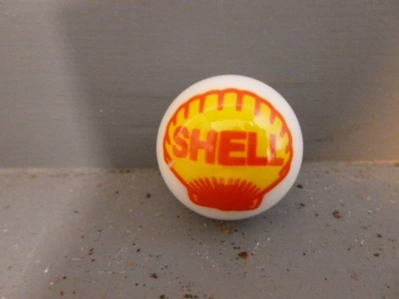 lot 133 image: Logo Marble