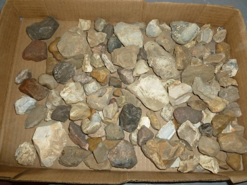 lot 162 image: Collector Rocks