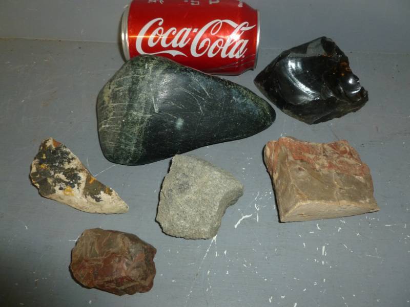 lot 166 image: Collector Rocks