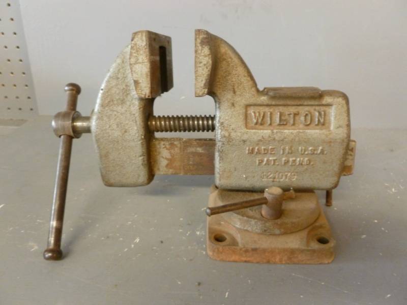 lot 184 image: Wilton Vise