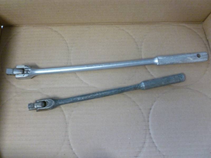 lot 205 image: Breaker Bars