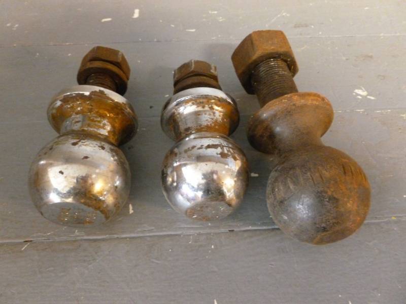 lot 230 image: Receiver Balls
