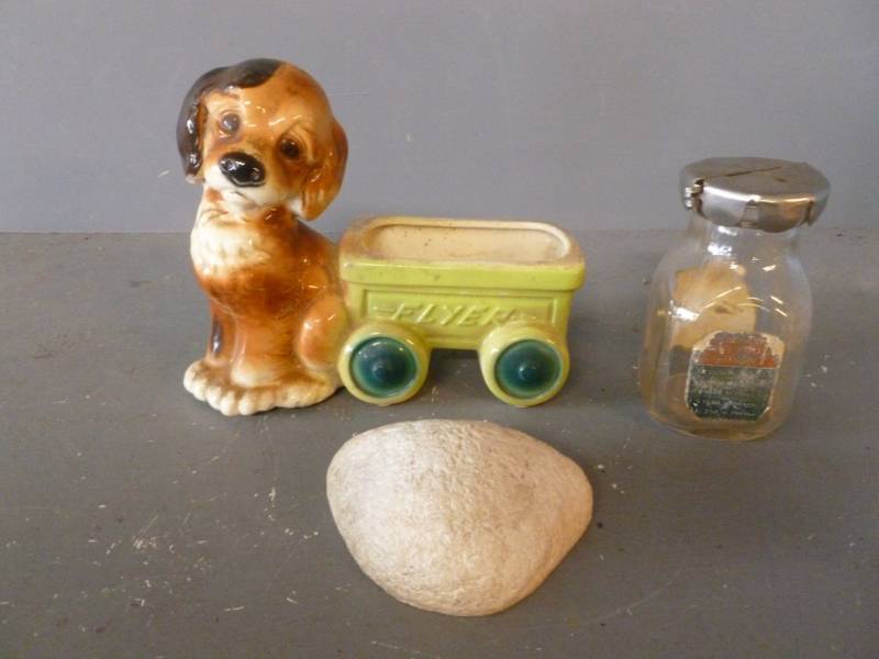 lot 237 image: Vintage Items