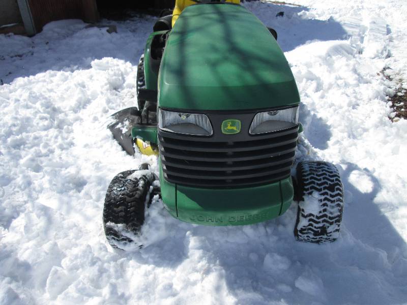 2001 John Deere LT 150 automatic mo...