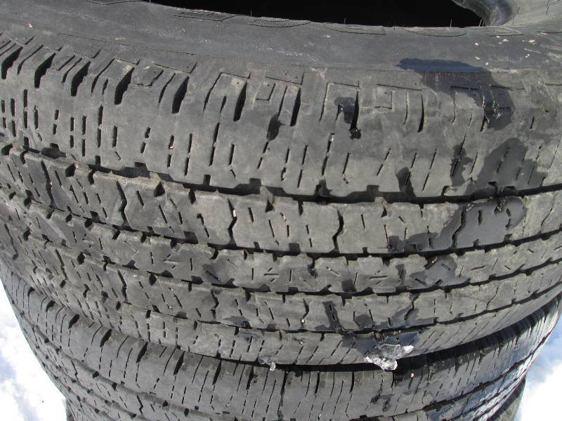 4 Firestone HT-245 75 R17 loadreang...