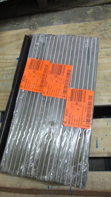 lot 3 image: 3 Cases MSI Ice 4 in. x 12 in. Glas...