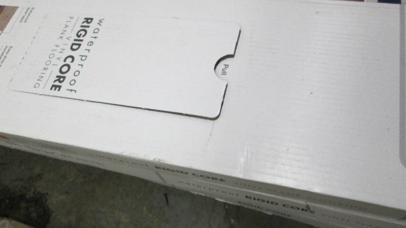 lot 26 image: 4 Cases LifeProof Lighthouse Oak 8....