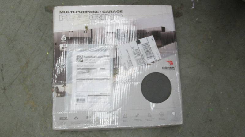 lot 69 image: Norsk Multi-Purpose 18.3 in. x 18.3...