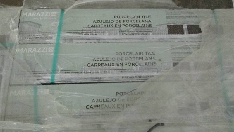 lot 93 image: 8 Cases MARAZZI Montagna Soft Maple...