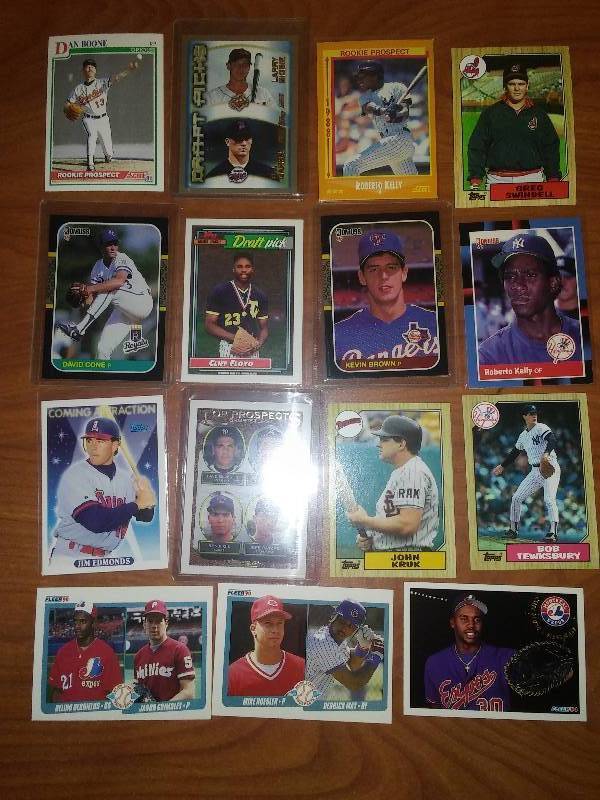 lot 16 image: 15 RookieProspect cards
