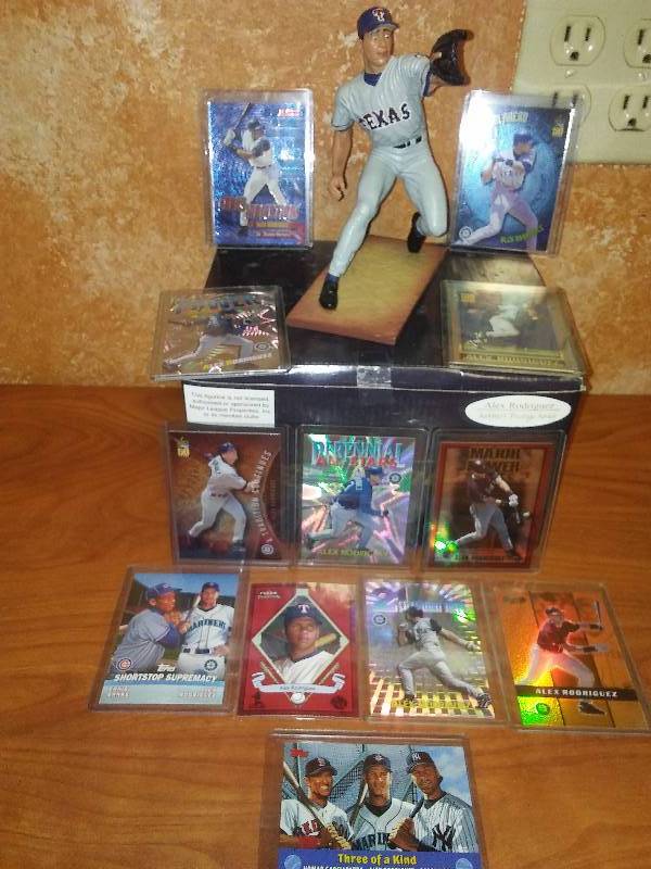 lot 24 image: Alex Rodriguez Salvino Statue plus 13 cards.