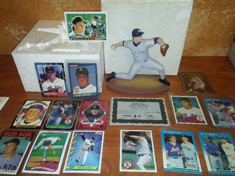 lot 30 image: Roger Clemens Salvino Statue and 15 cards.