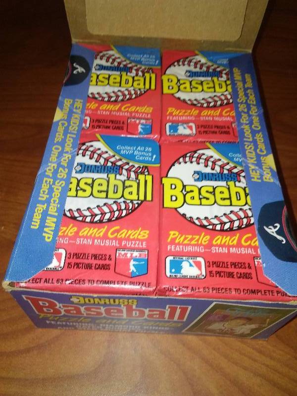 lot 48 image: 1988 Donruss box of 36 waxpacks.