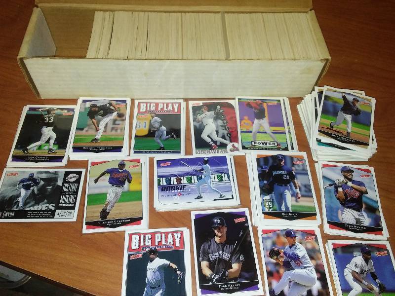 lot 50 image: 11 inches of 1992 Topps MLB cards. 1999 Upper Deck Victory cards 3.5 Inches.