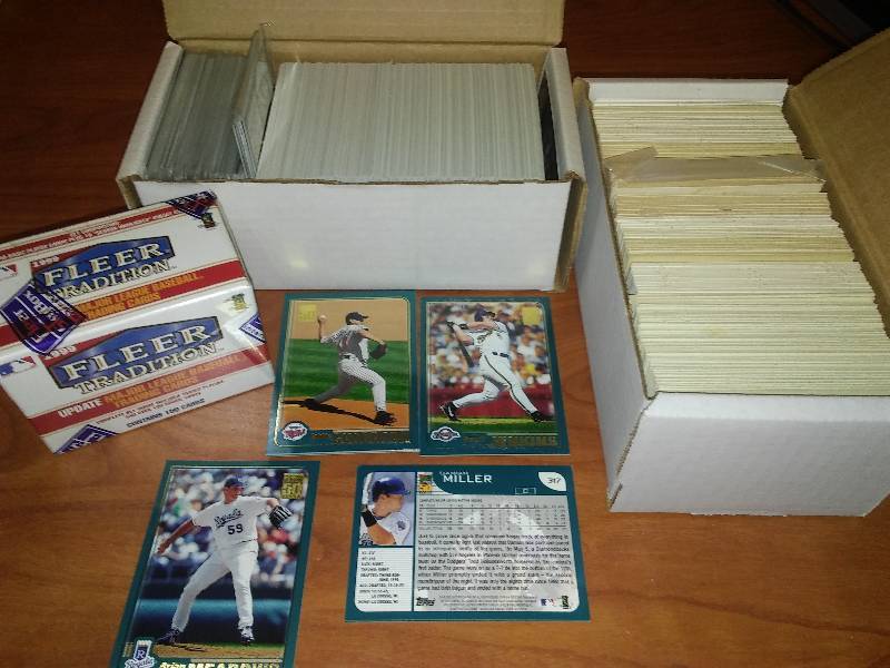 lot 54 image: 2001 Topps Series 1, 1-406 set. 1999 Fleer Update  150 set cards