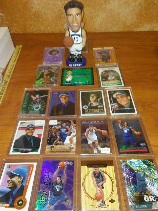 lot 55 image: Wally SZCZERBIAK Bobby Head and 18 cards