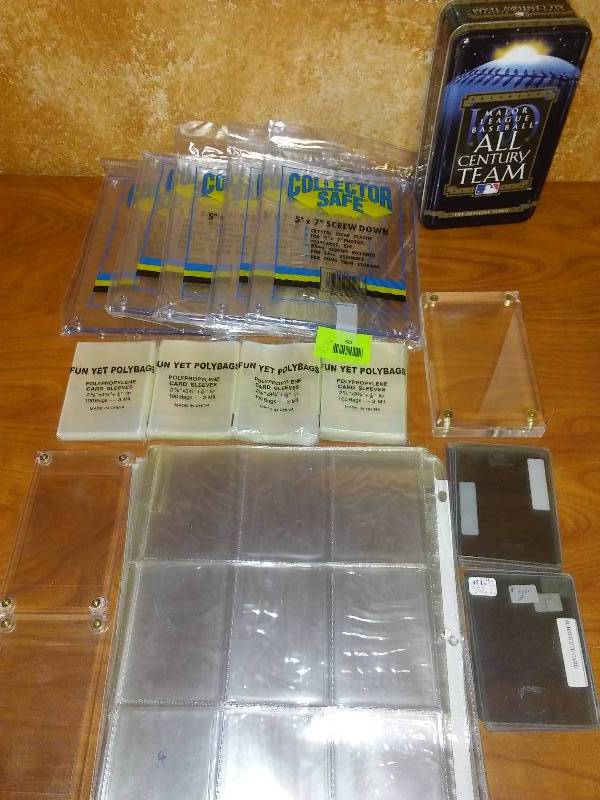 lot 60 image: Collector Storage and Display Pieces