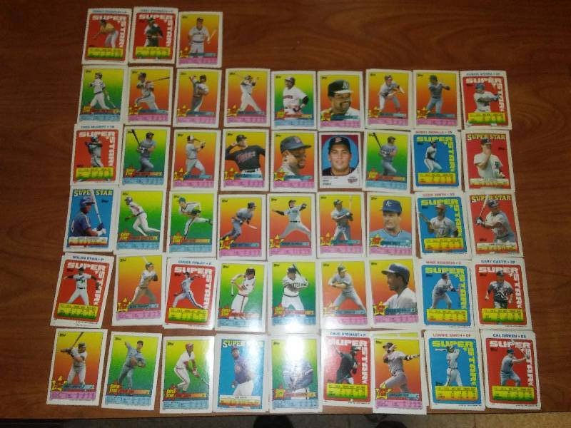 lot 65 image: MLB miniatures Super Star Cards, MN Twins