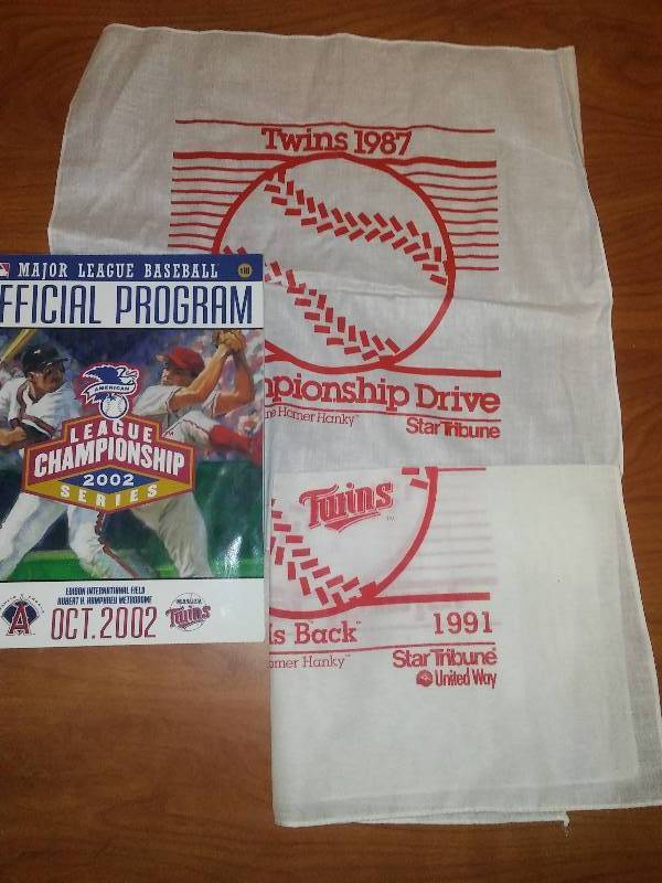 lot 66 image: Homer Hanky, 1987 and 1991 and 2002 program.