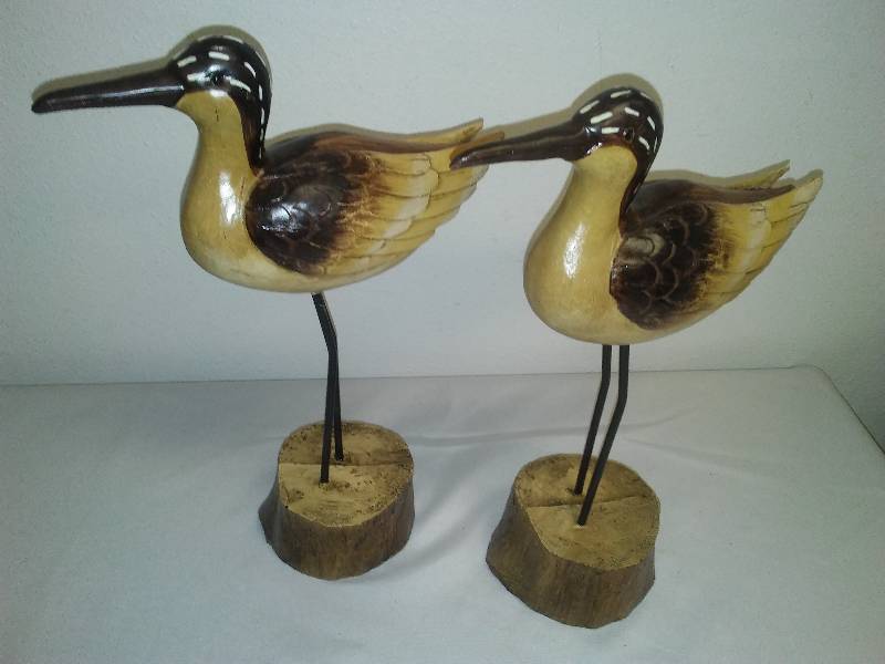 �� Wood Bird Dcor (2) 12 in. Tall