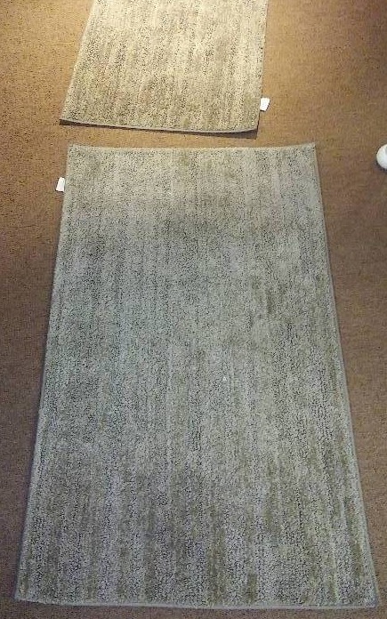 Area Rug Beige (2) 39 x 24 in. and 32 x 20 in.