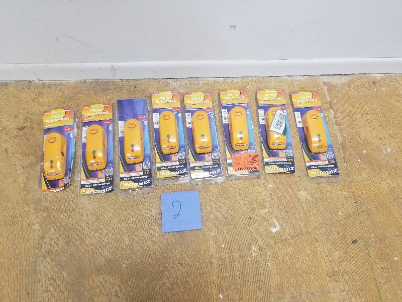 Zercon Stud Sensors- Lot of 8 open pkgs