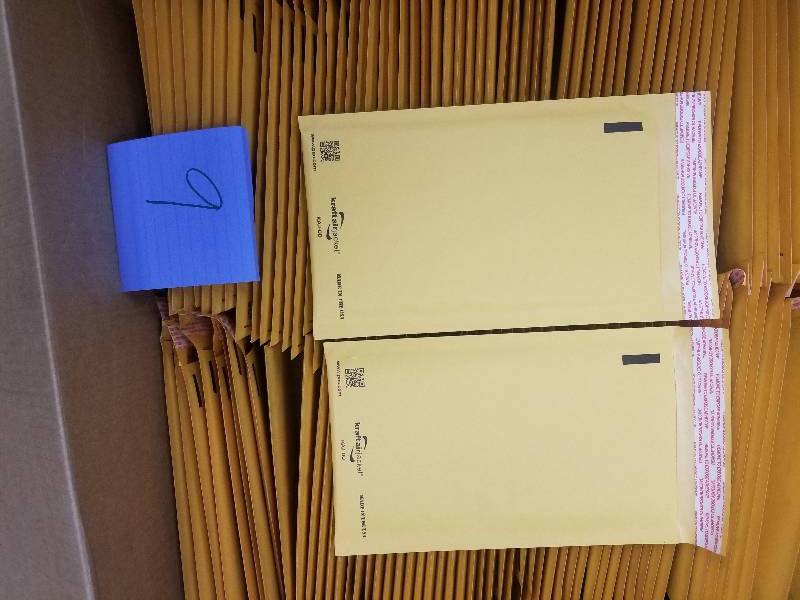 250 Piece 7.25 in. x 11.2 Bubble Envelopes not used