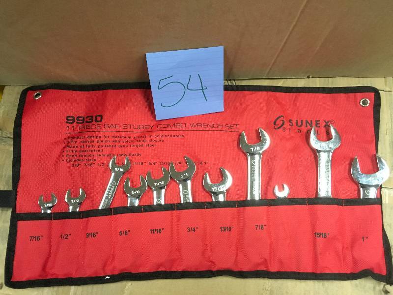 Sunex 9930 11 Piece SAE Stubby Combo Wrench Set not used