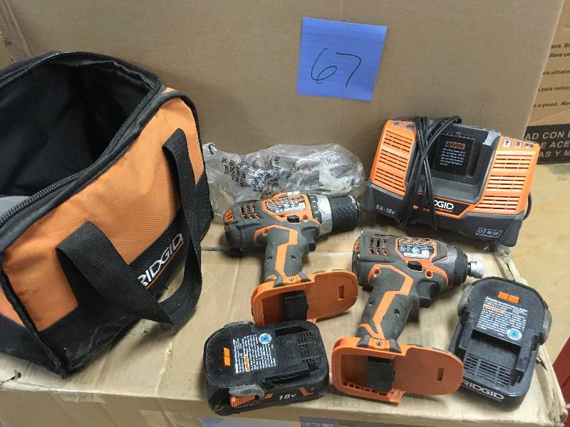 Rigid 18 Volt X4  12 DrillDriver Impact Driver Kit used in good working condition