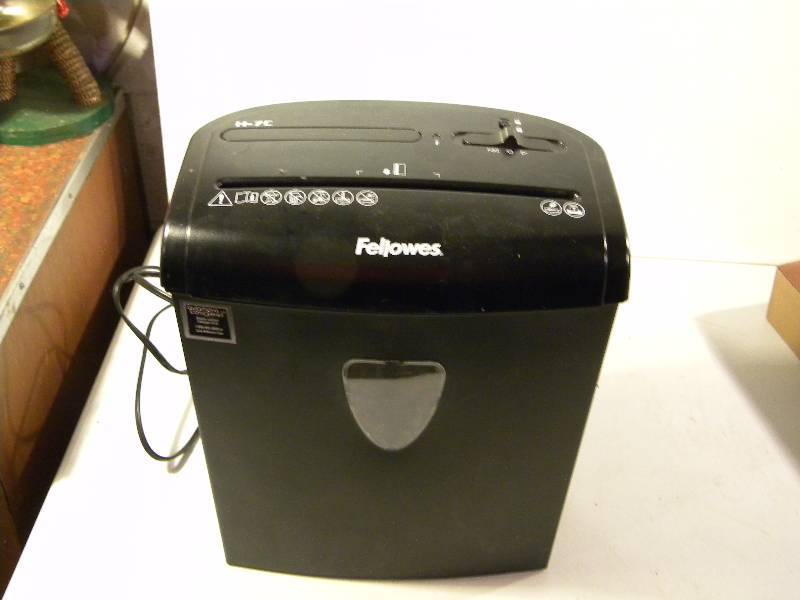 Fellowes Paper Shredder