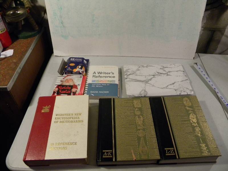 5 Books & Laptop Cover()