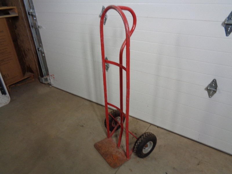 lot 14 image: 2 Wheel Cart