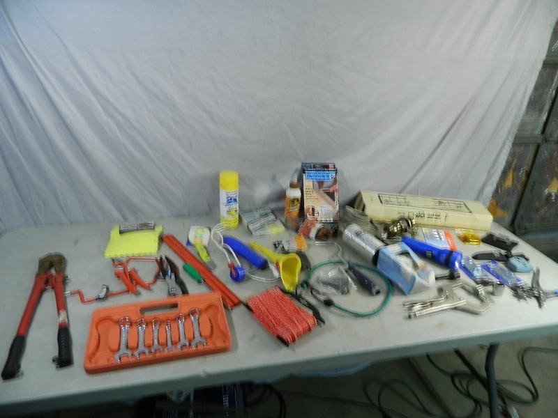 lot 100A image: Tools, Hardware, and Shop Supplies