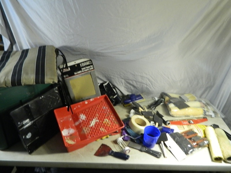 lot 108 image: Tote Full of Painting Supplies