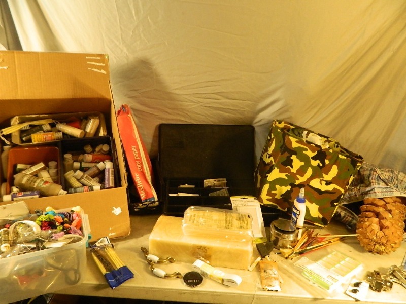 lot 148 image: Craft Items and Fake Nails