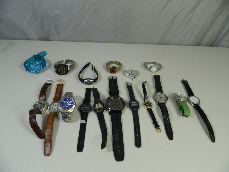 lot 2 image: 17 Assorted Watches