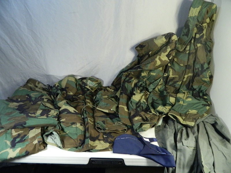 lot 56 image: MilitaryCamo Items