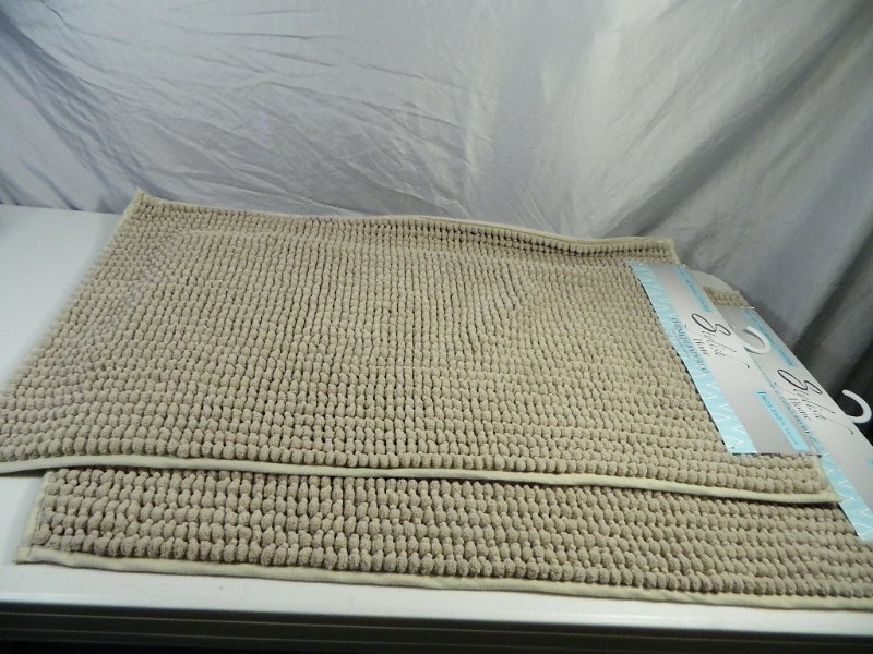 lot 81 image: 2 New Tan Chenille Bath Rugs