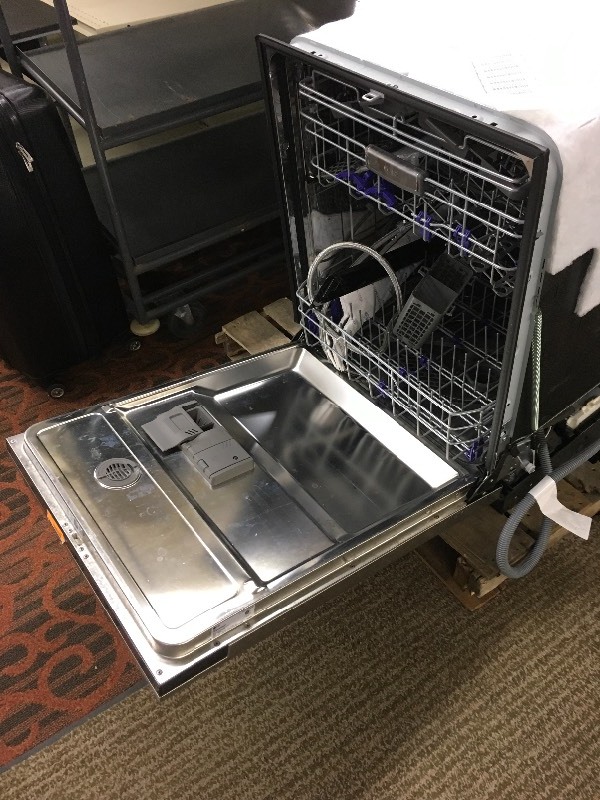 lot 546 image: LG LDF7774ST DISHWASHER STAINLESS STEEL, MSRP $849.99