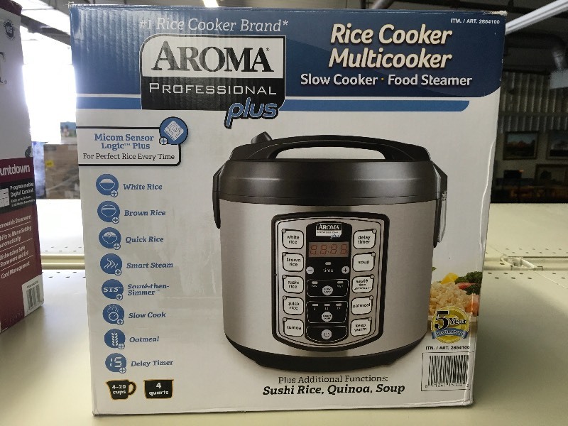 lot 549 image: AROMA PROFESSIONAL PLUS, MSRP $29.99