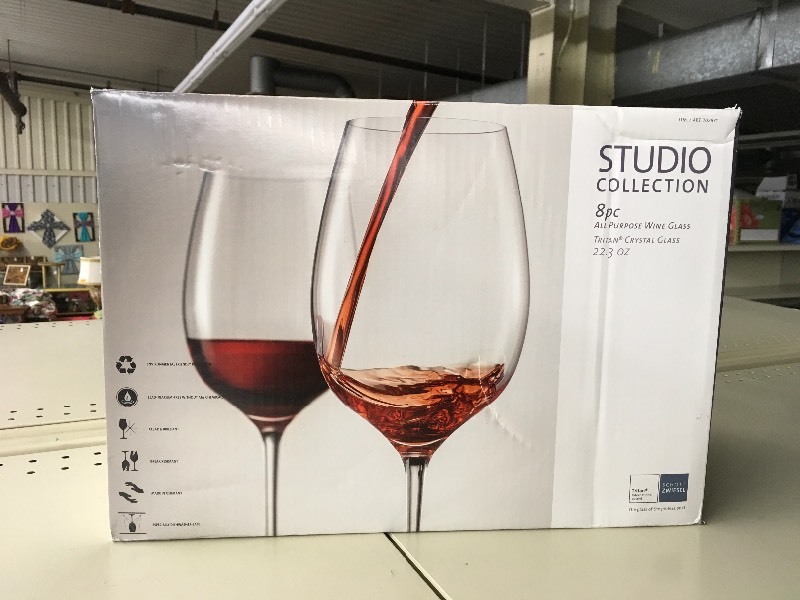 lot 552 image: SCHOTT ZWIESEL 8PC WINE, MSRP $24.99
