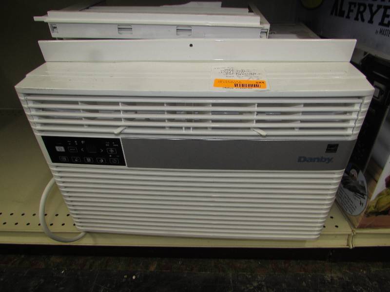 lot 583 image: DANBY AIR CONDITIONER, MSRP $139.99
