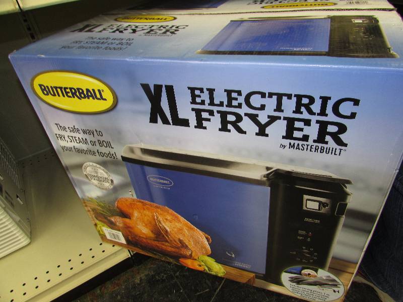 lot 584 image: BUTTERBALL TURKEY FRYER, MSRP $129.99