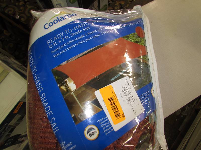 lot 29 image: SHADE SAIL, MSRP $24.99