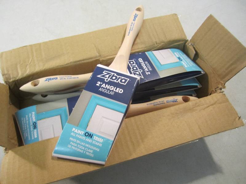 lot 31 image: Box of 6 Zibra 2 inch Angled Trim B...