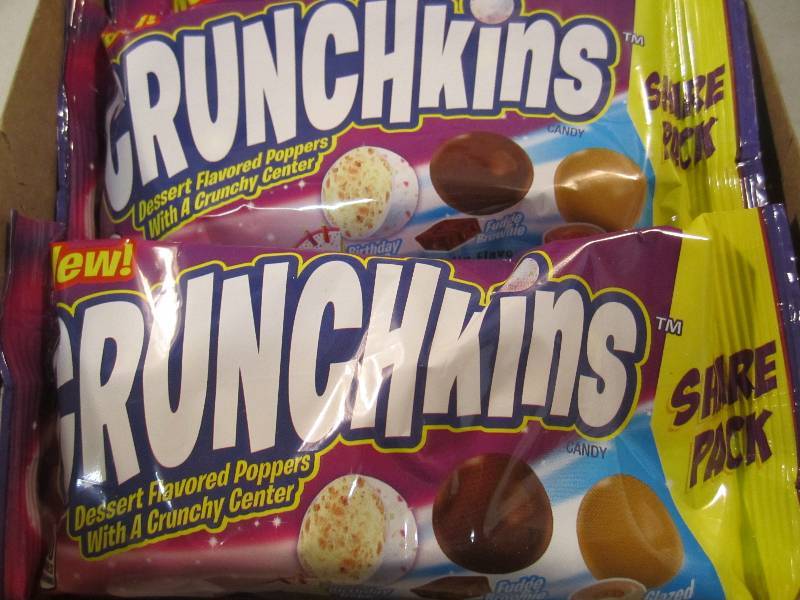lot 42 image: Box of 16 Bags Crunchkins Dessert F...