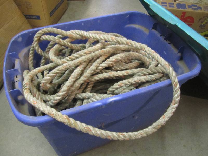 lot 101 image: 235 Feet of 58 Rope in 73 quart ...