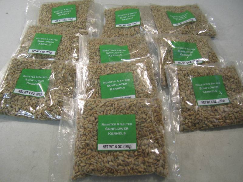 lot 118 image: Lot of 10 Bags Roasted & Salted Sun...